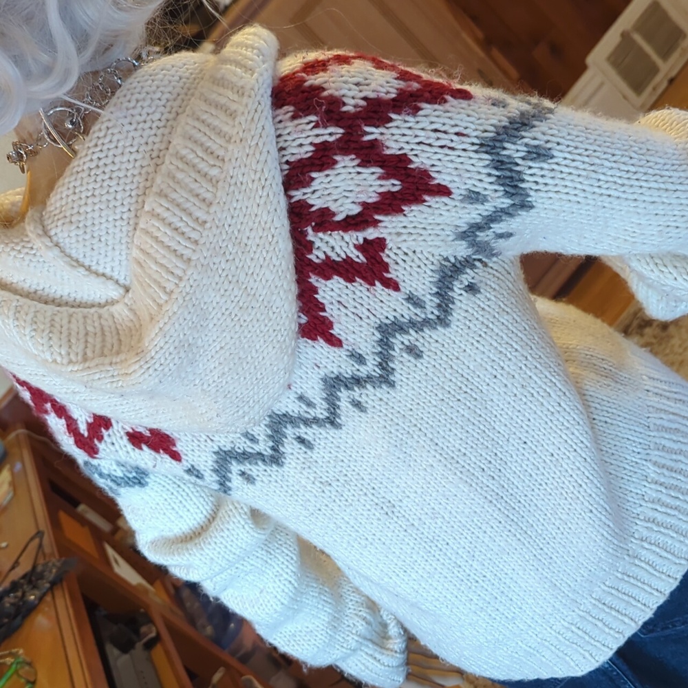 Kenji Handknit Sweater - Picture 4 of 8